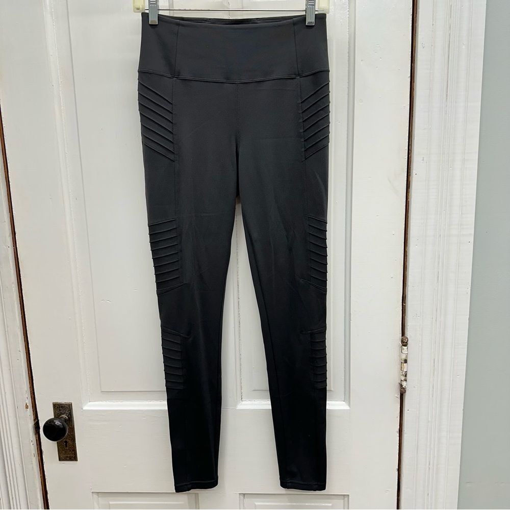Athleta Delancey moto tight legging leggings women's small. pocket in waistband‎